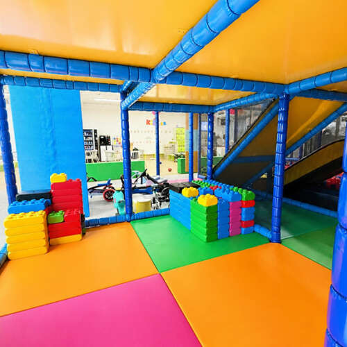 ELI Play Hersteller Indoorspielplatz Kiddies Stockerau
