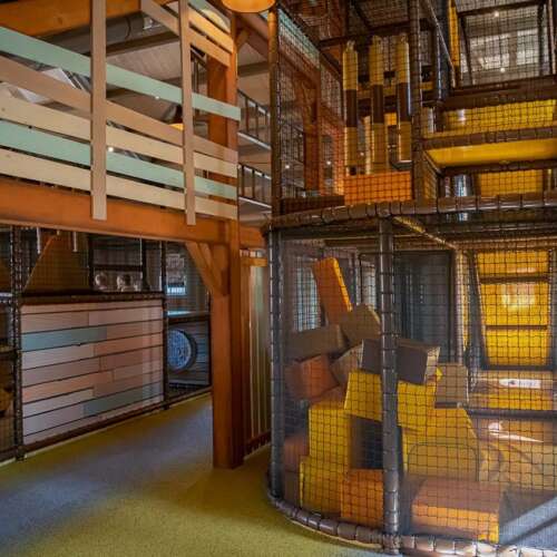 ELI Play fabrikant binnenspeeltuin speelschuur Molenwaard