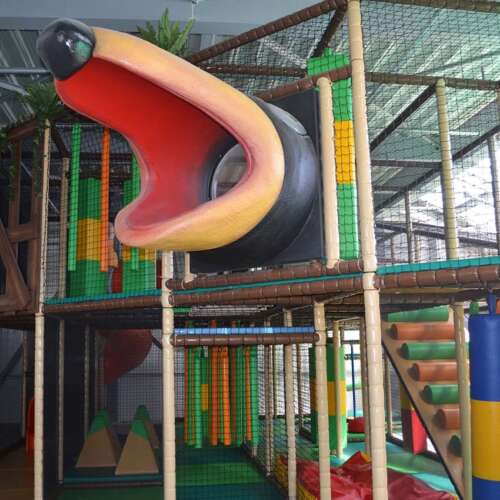 ELI Play supplier indoor playgrounds with 3 D theming